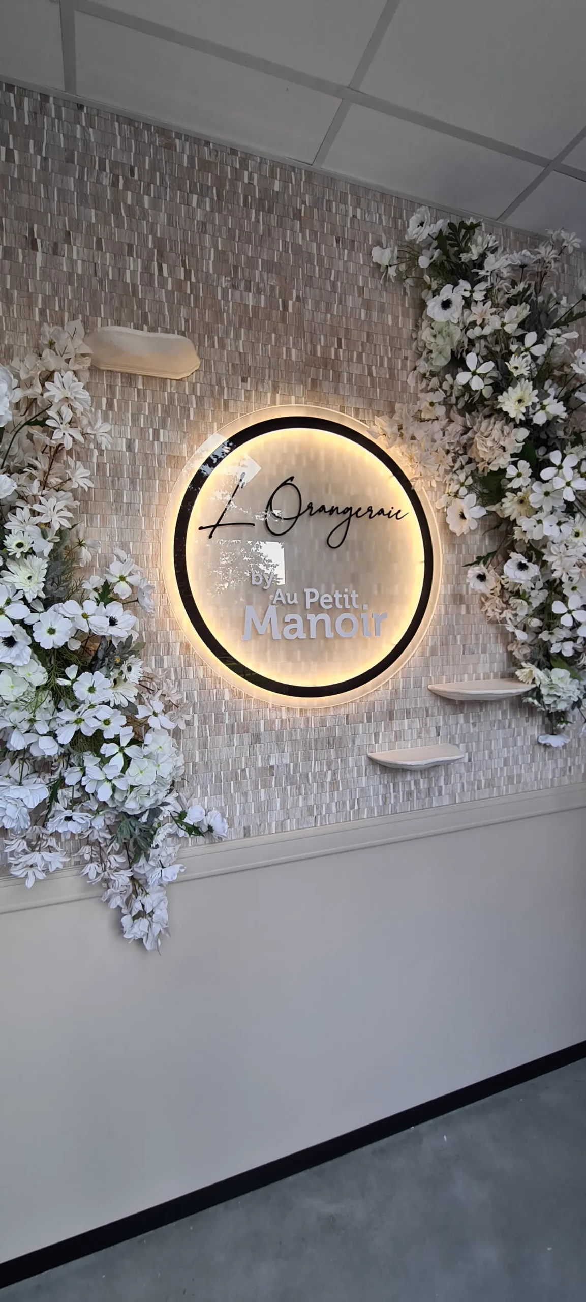 Photo 1 — L&rsquo;orangeraie